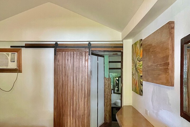 Room 72 of 162