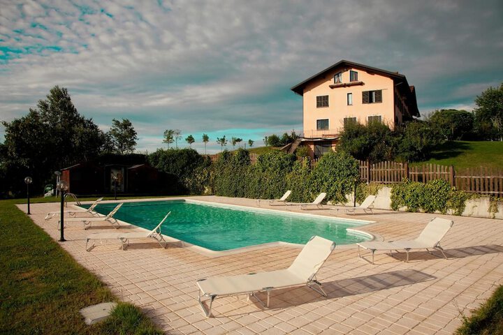 Pool Hotel