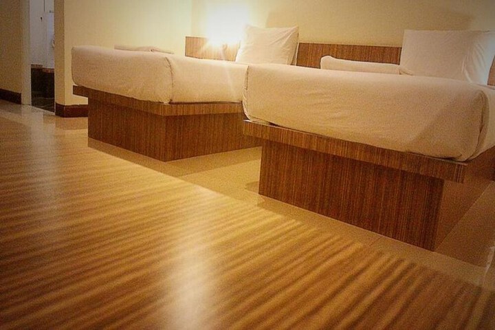 Room 16 of 52