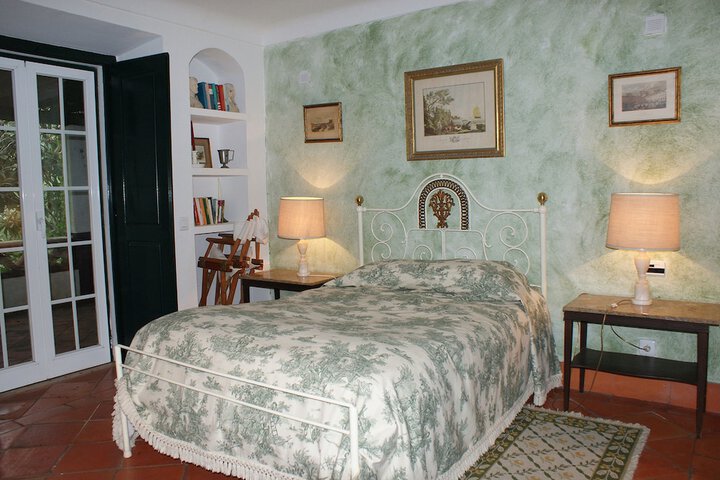 Room 12 of 63