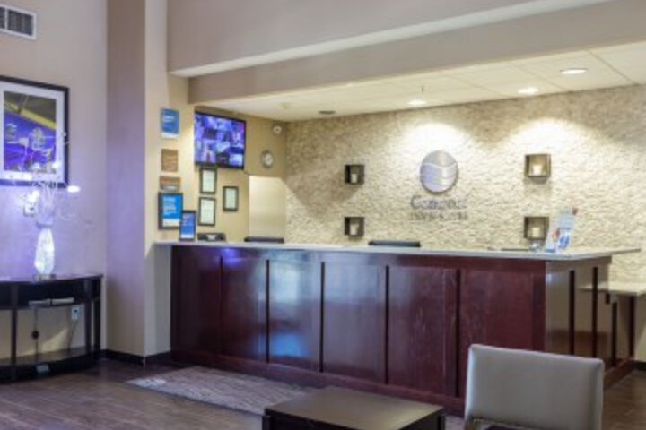 Hotel Interior 4 of 37