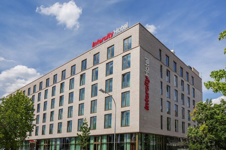 Exterior of IntercityHotel Saarbrücken