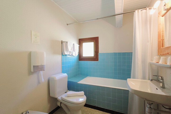 Room 20 of 38