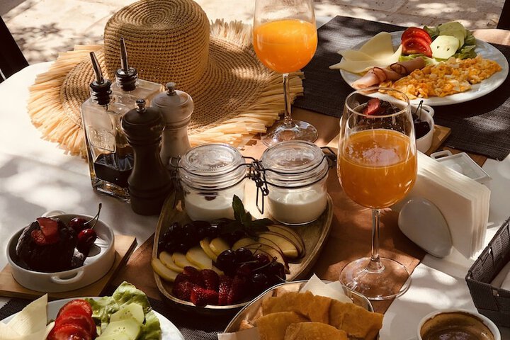 Breakfast meal