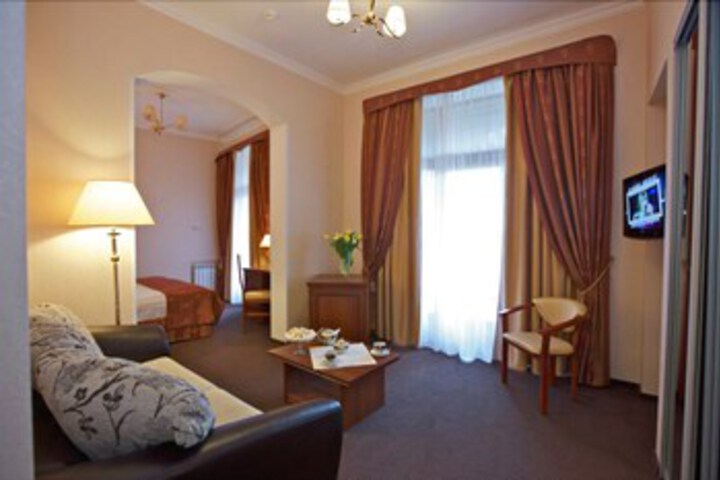Room 43 of 51