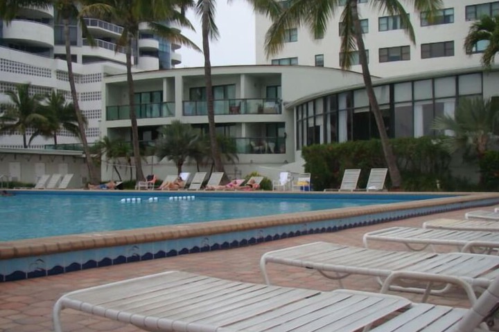 Pools & Facilities