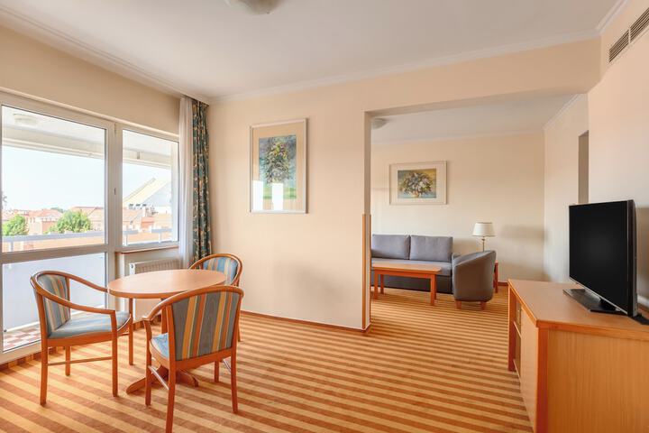 Room 34 of 81