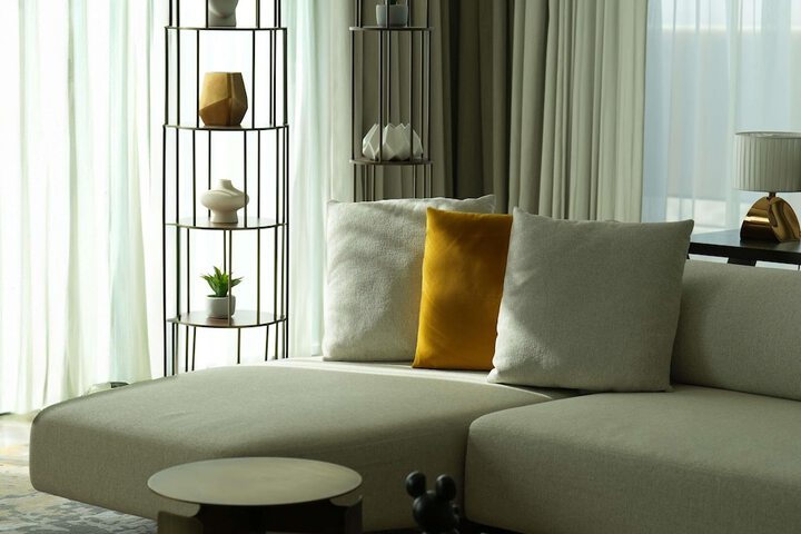 Room 28 of 145