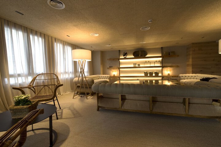 Lobby Entry
