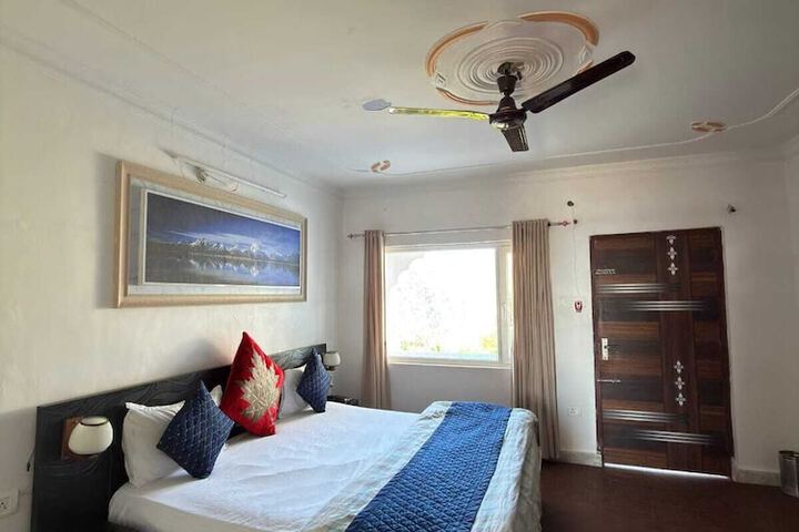 Room 14 of 44