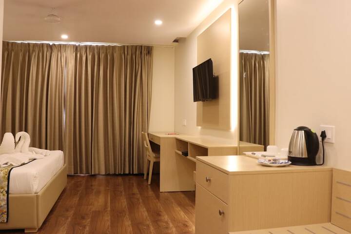 Room 28 of 54