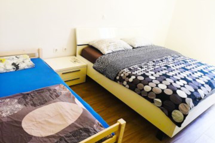 Room 28 of 48