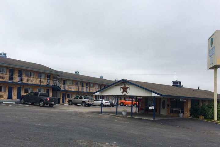 Country Inn Lampasas in Lampasas, TX