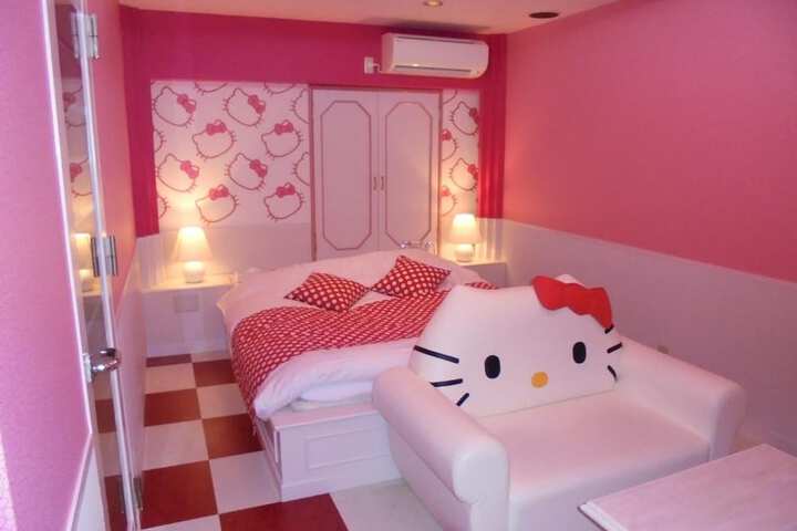 Room 15 of 34