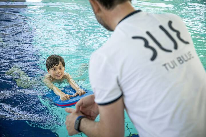 Pool 30 of 106