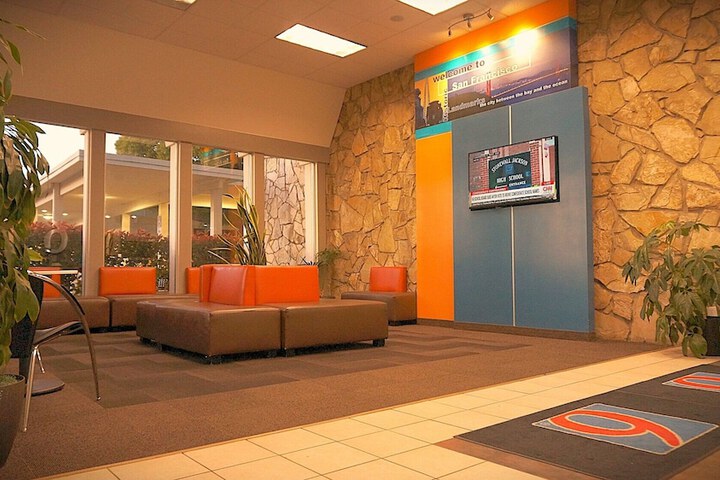 Hotel Interior 9 of 42