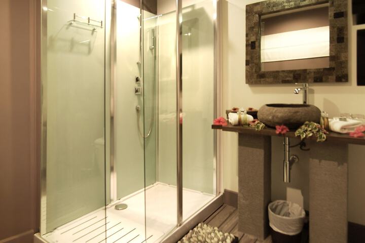 Bath Interior