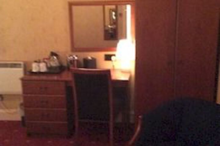 Room 43 of 62