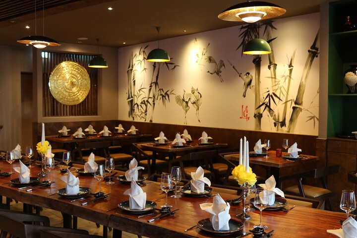 Dining 39 of 49