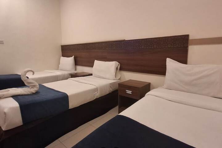 Room 15 of 27