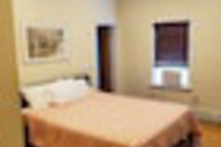Room 8 of 87