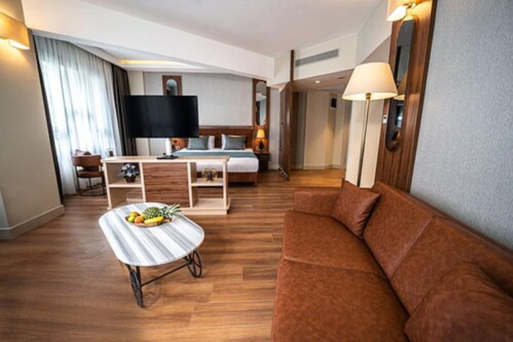 Room 43 of 110