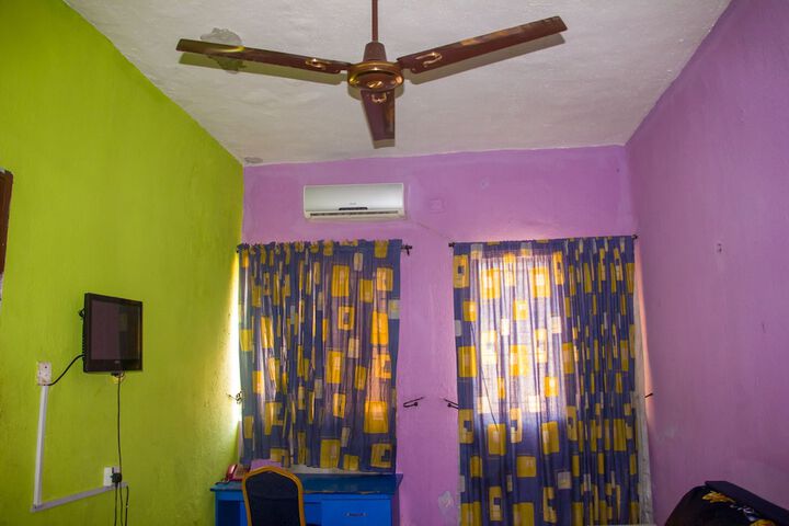 Room 20 of 34
