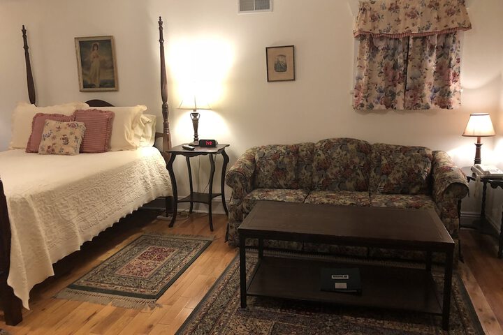 Room 9 of 62