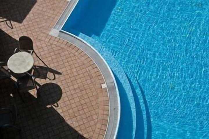 Pool 29 of 65