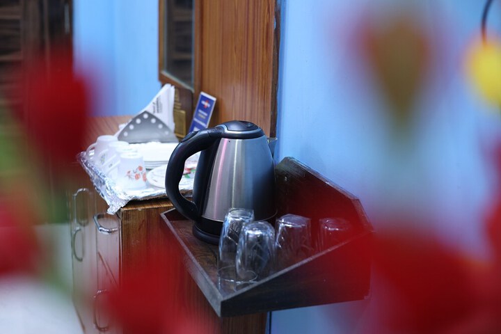 Room 16 of 34