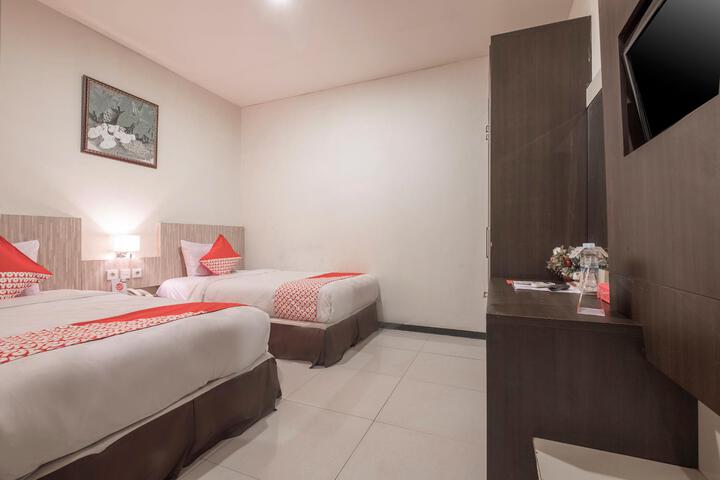 Room 5 of 27