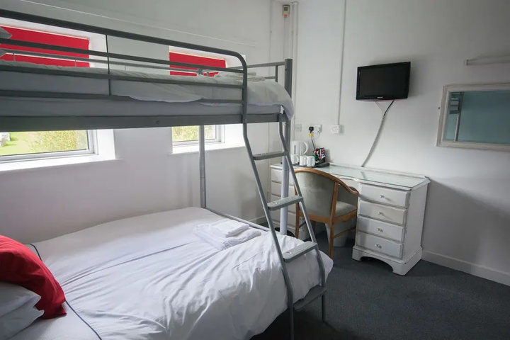 guest_rooms