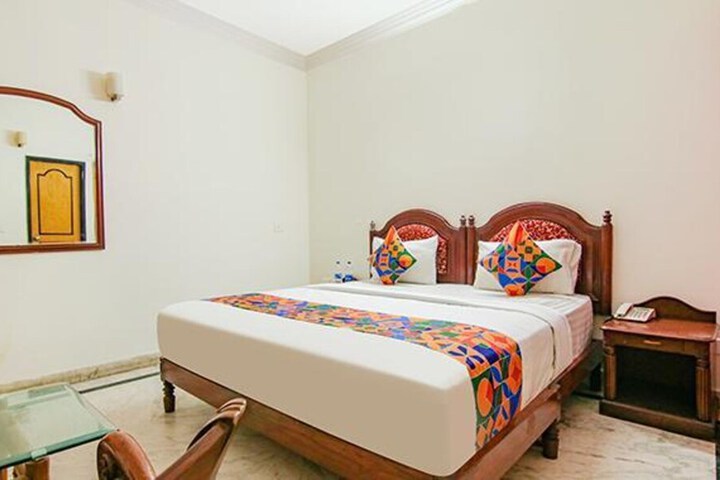 Room 15 of 30