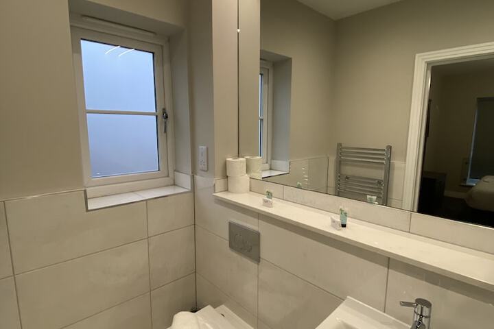 Room 27 of 29
