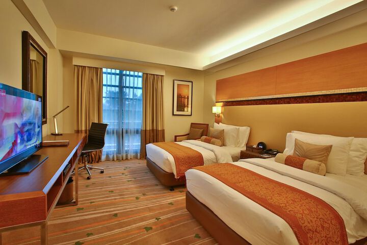 Room 34 of 128