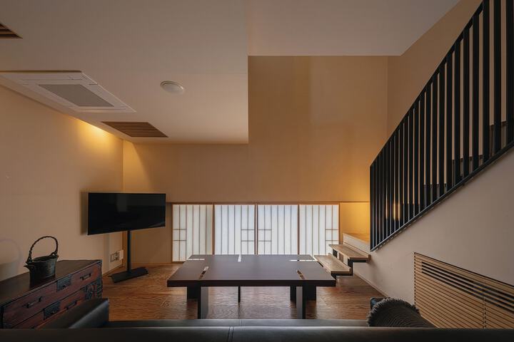 Room 6 of 66