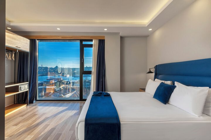 Room 35 of 54