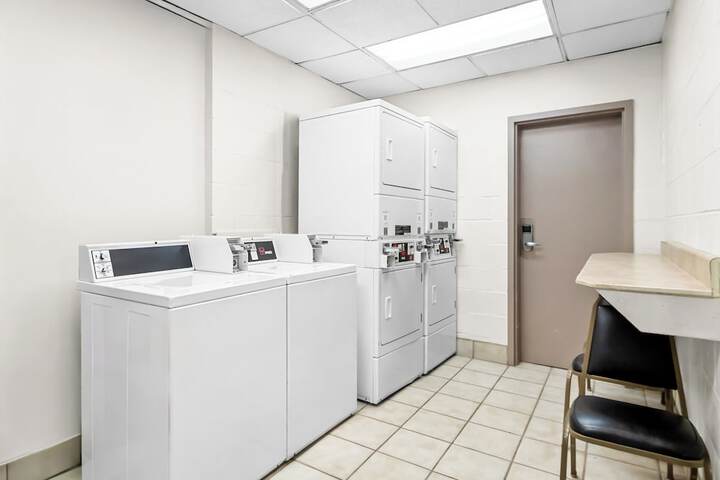 Room 35 of 43