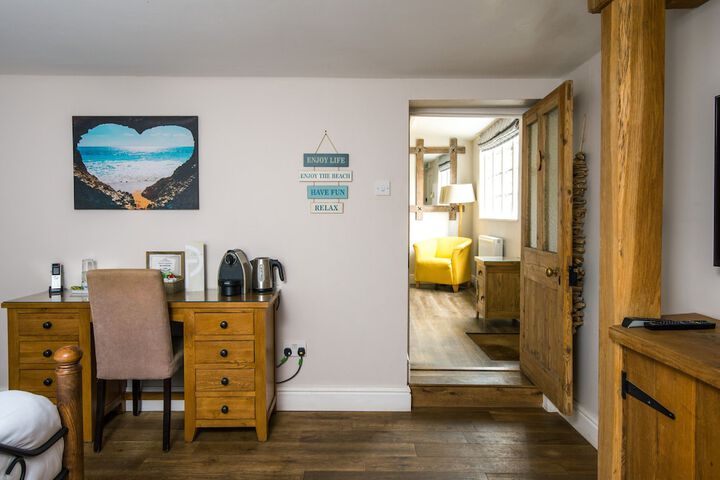 Room 16 of 47
