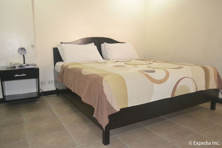 Room 15 of 65