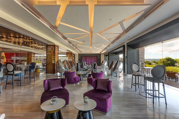 Hotel Interior 14 of 261