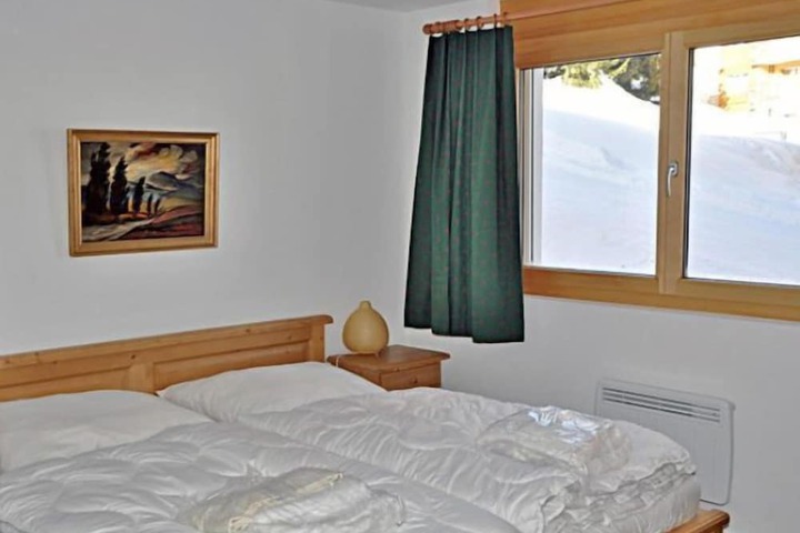 Room 2 of 12