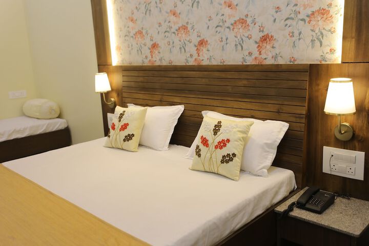 Room 5 of 26