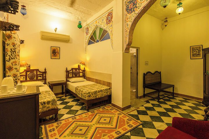 Room 8 of 53