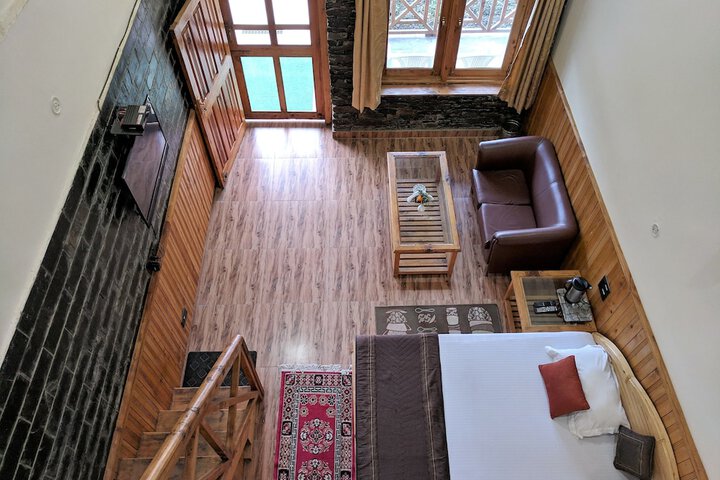Room 8 of 20