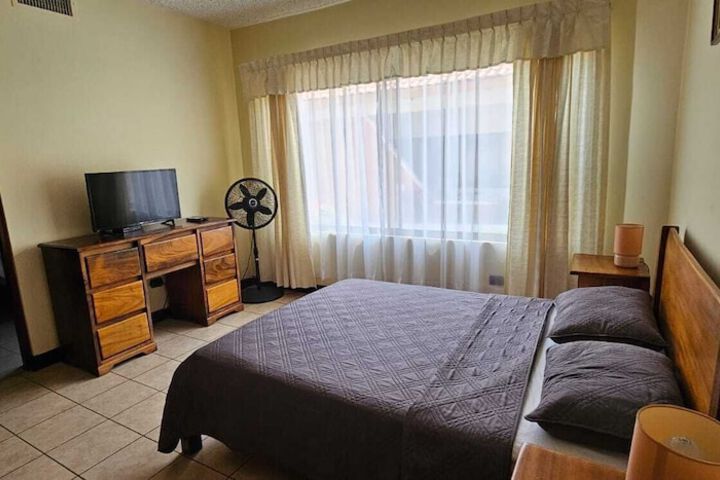 Room 7 of 27