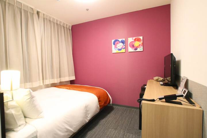 Room 19 of 51