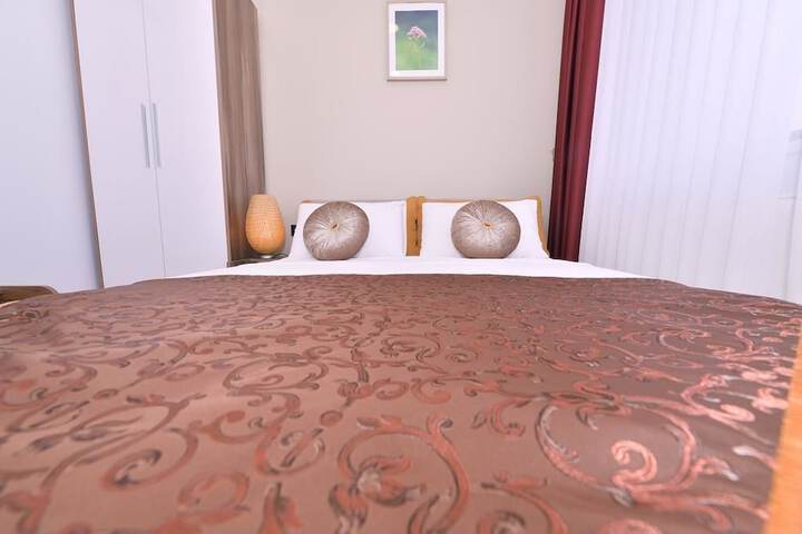 Room 2 of 22