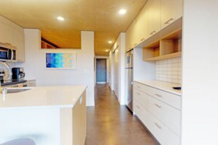 Room 44 of 90