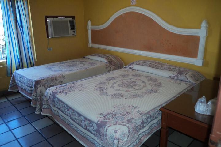 Room 9 of 26